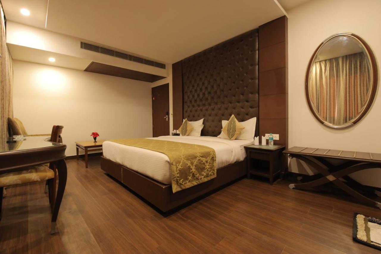 Airport Hotel Bollywood Paradise New Delhi Exterior foto